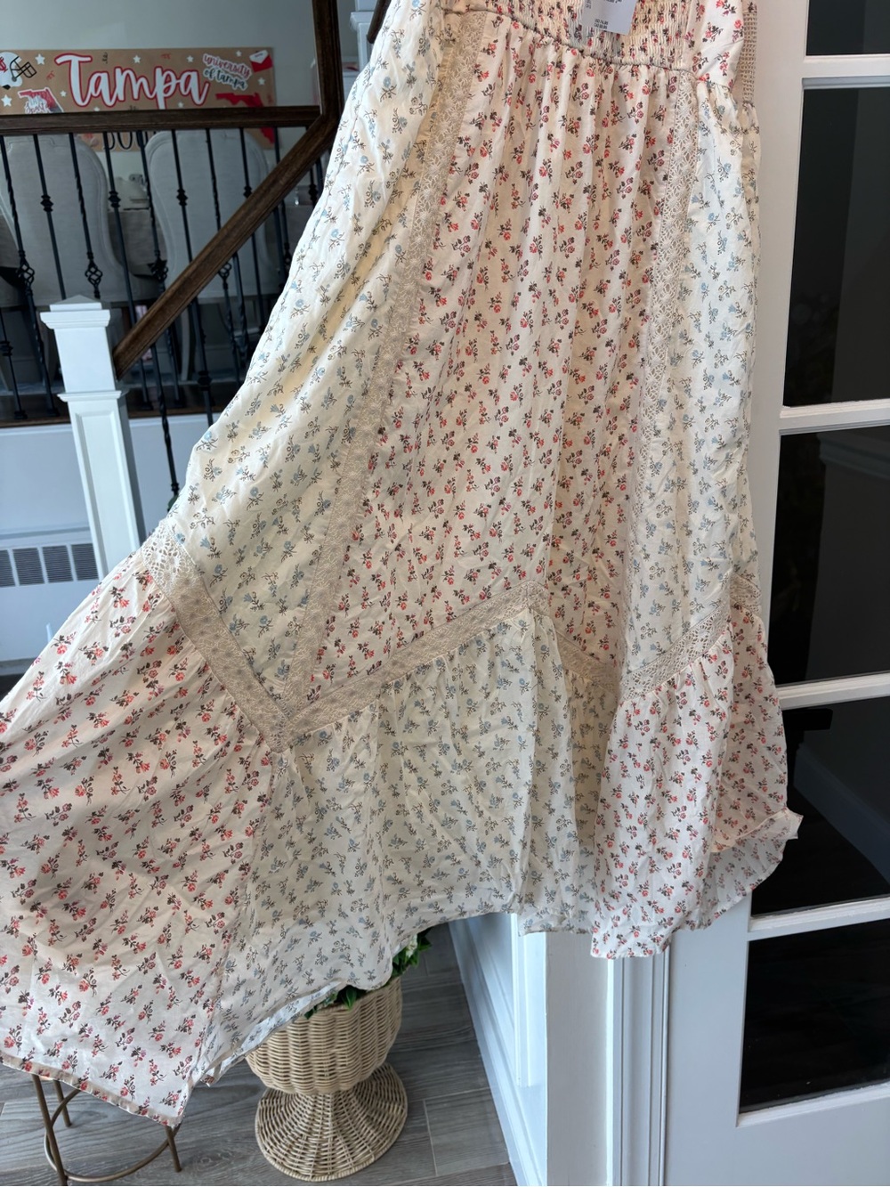 American Eagle Women’s Cream Floral Spaghetti-Strap Sundress - Size Large NWT - Picture 13 of 16